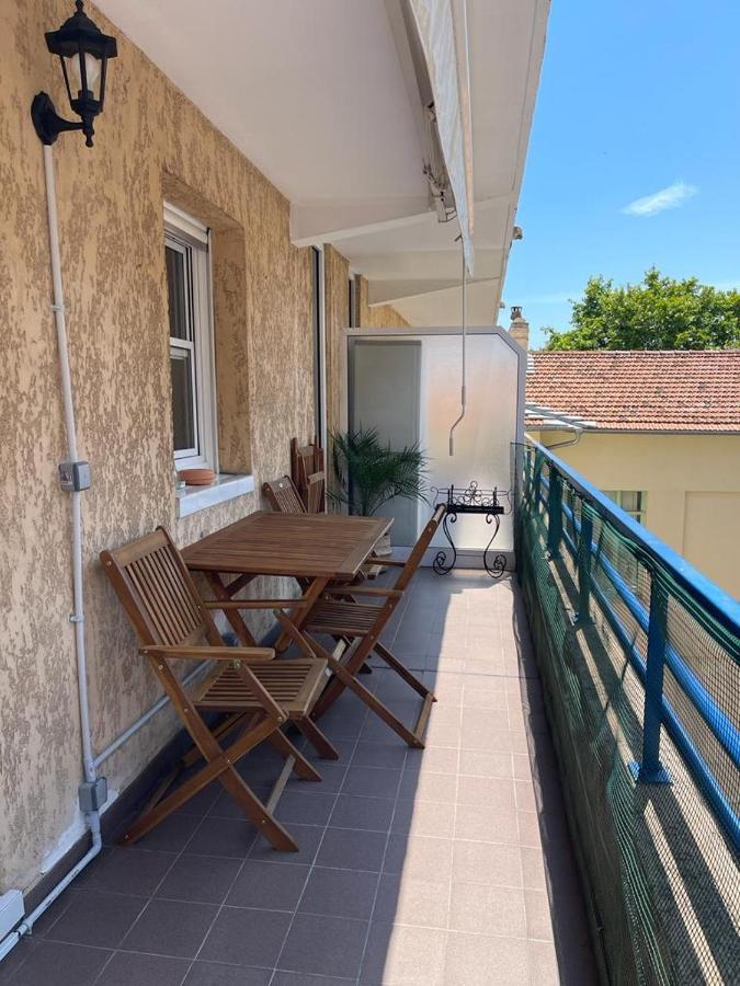 2/3 Pieces Avec Terrasse A Nice Exterior photo